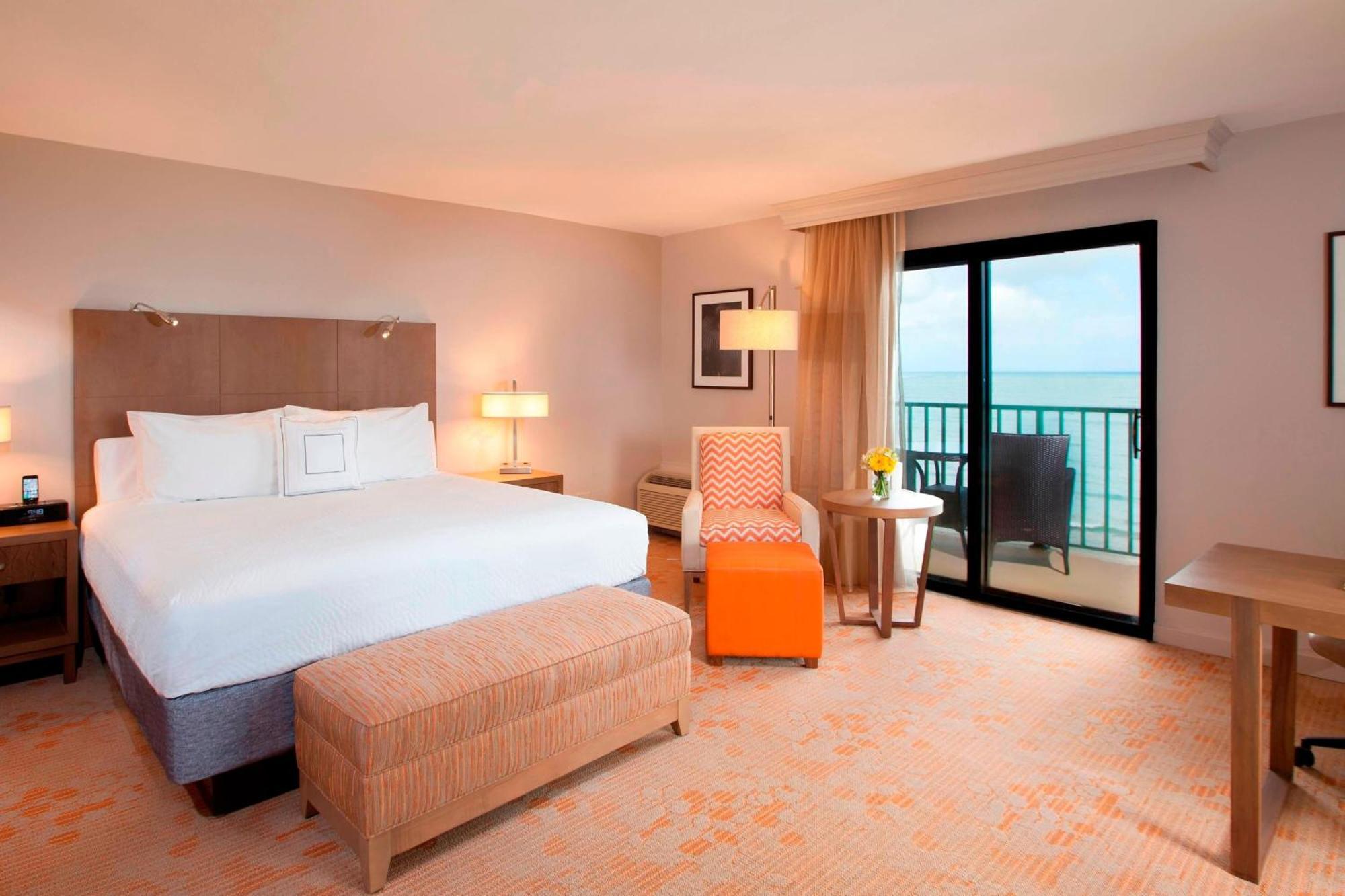 Courtyard By Marriott Isla Verde Beach Resort San Juan Exterior photo