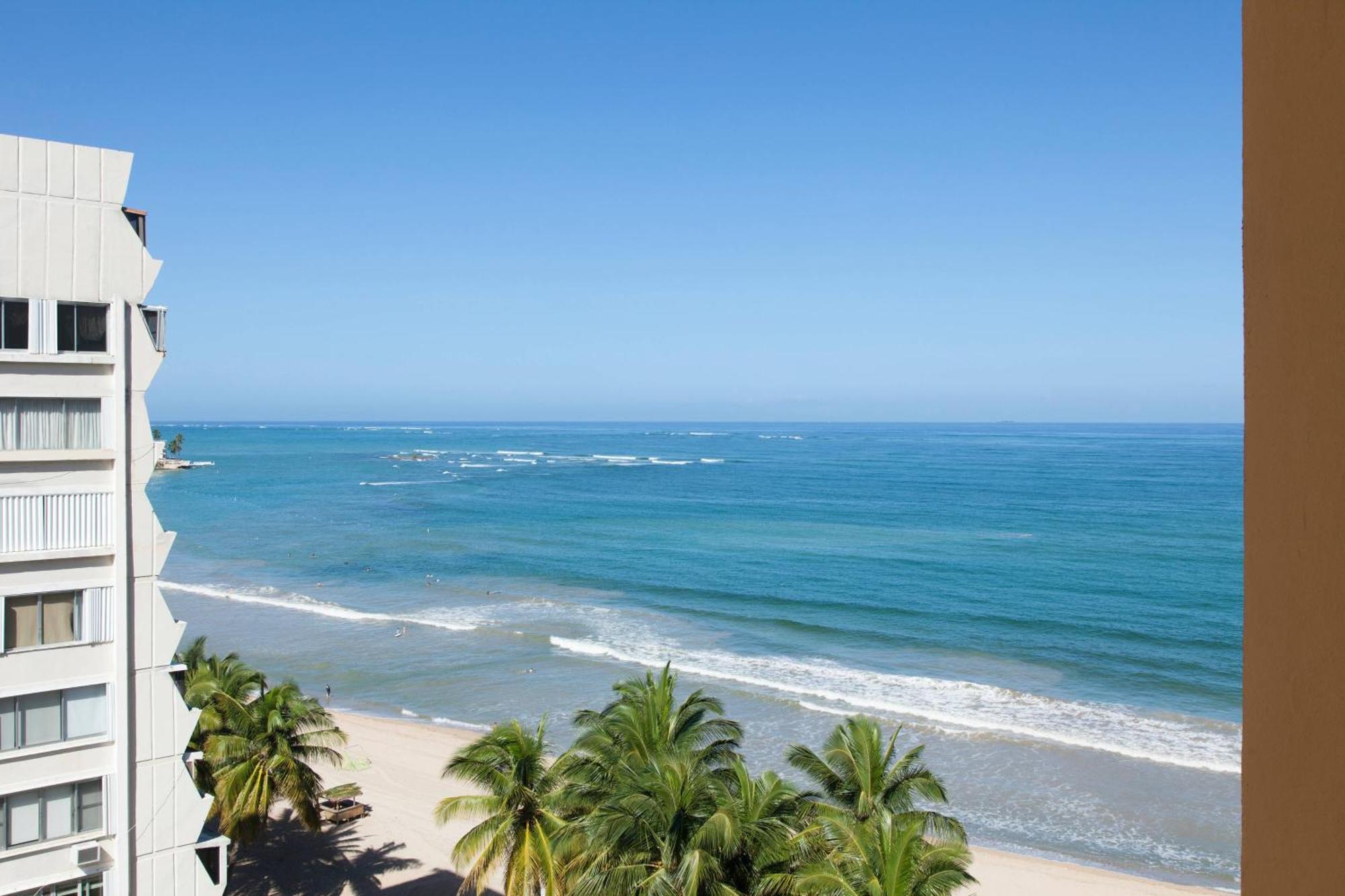 Courtyard By Marriott Isla Verde Beach Resort San Juan Exterior photo