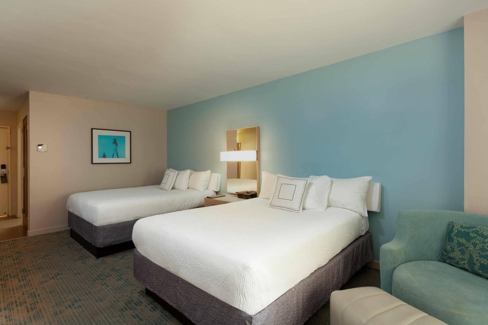 Courtyard By Marriott Isla Verde Beach Resort San Juan Exterior photo